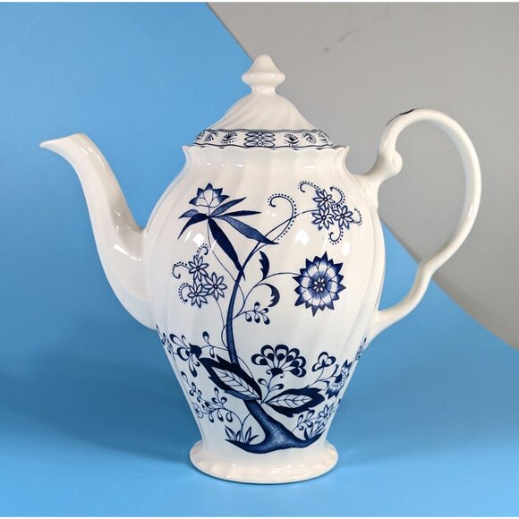 AS-IS vintage Johnson Bros Blue Nordic English 6 cup coffee pot, large tea pot - Picture 1 of 10